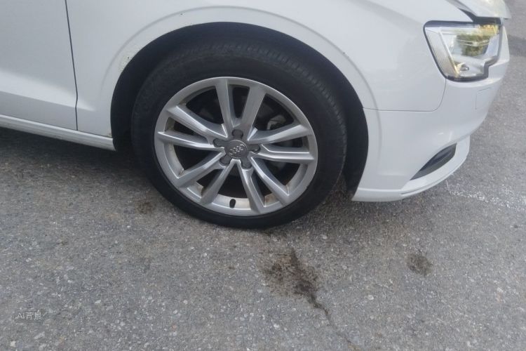 Audi A3 2018 car image #9