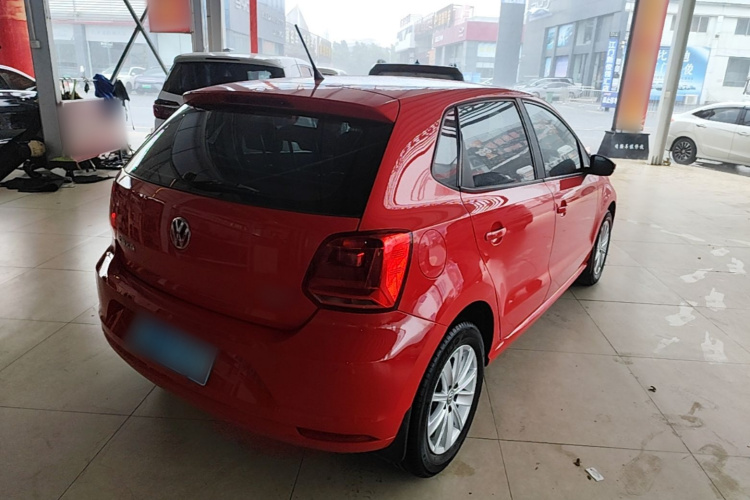 Volkswagen Polo 2016 car image #7
