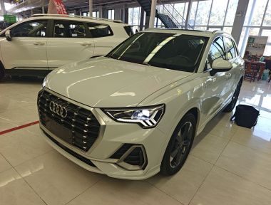 Audi Q3 2020 car image 