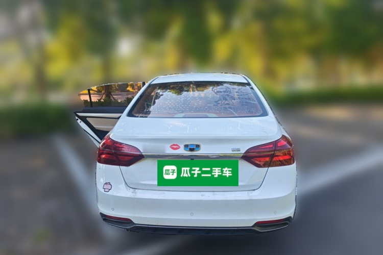 GEELY Emgrand 2018 imagen de coche #4