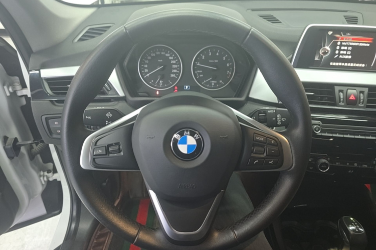 BMW X1 2017 car image #11