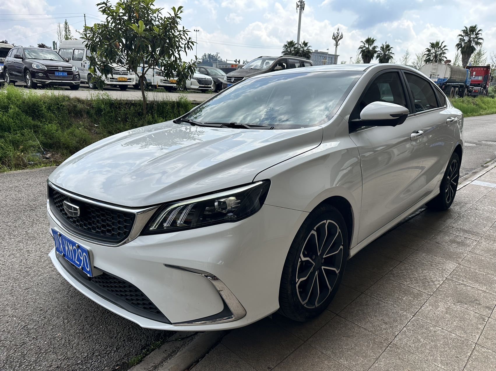 GEELY Binray 2022 GEELY Binray 2022 car image