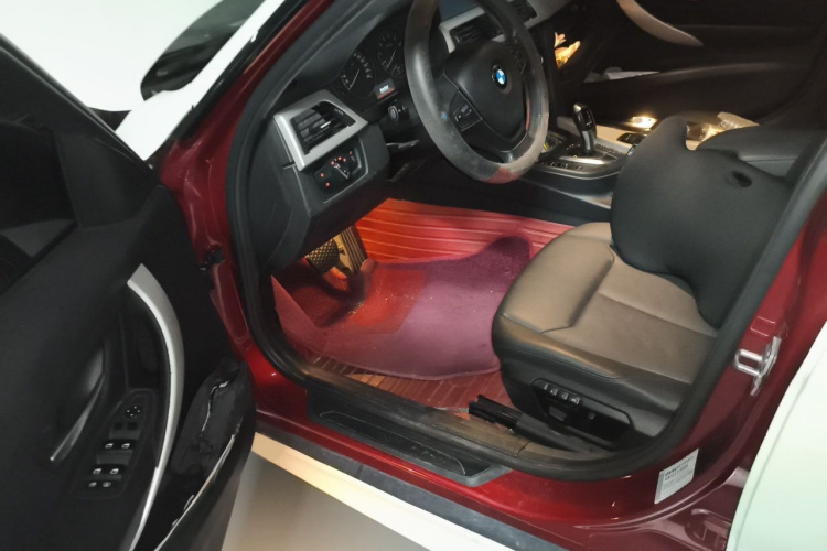 BMW 3 Series 2015 car image #13