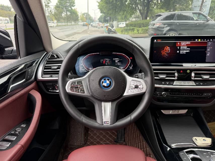 BMW iX3 2023 صورة سيارة #11