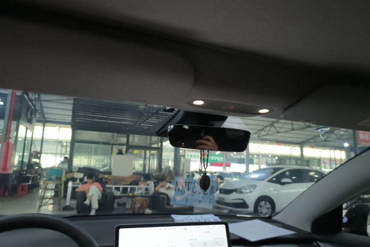 Tesla Model 3 2021 #18 Tesla Model 3 2021 car image #18