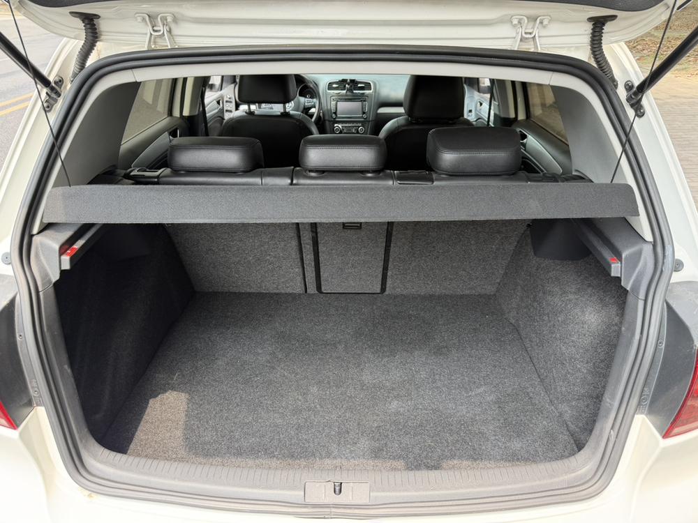 Volkswagen Golf 2013 car image #15