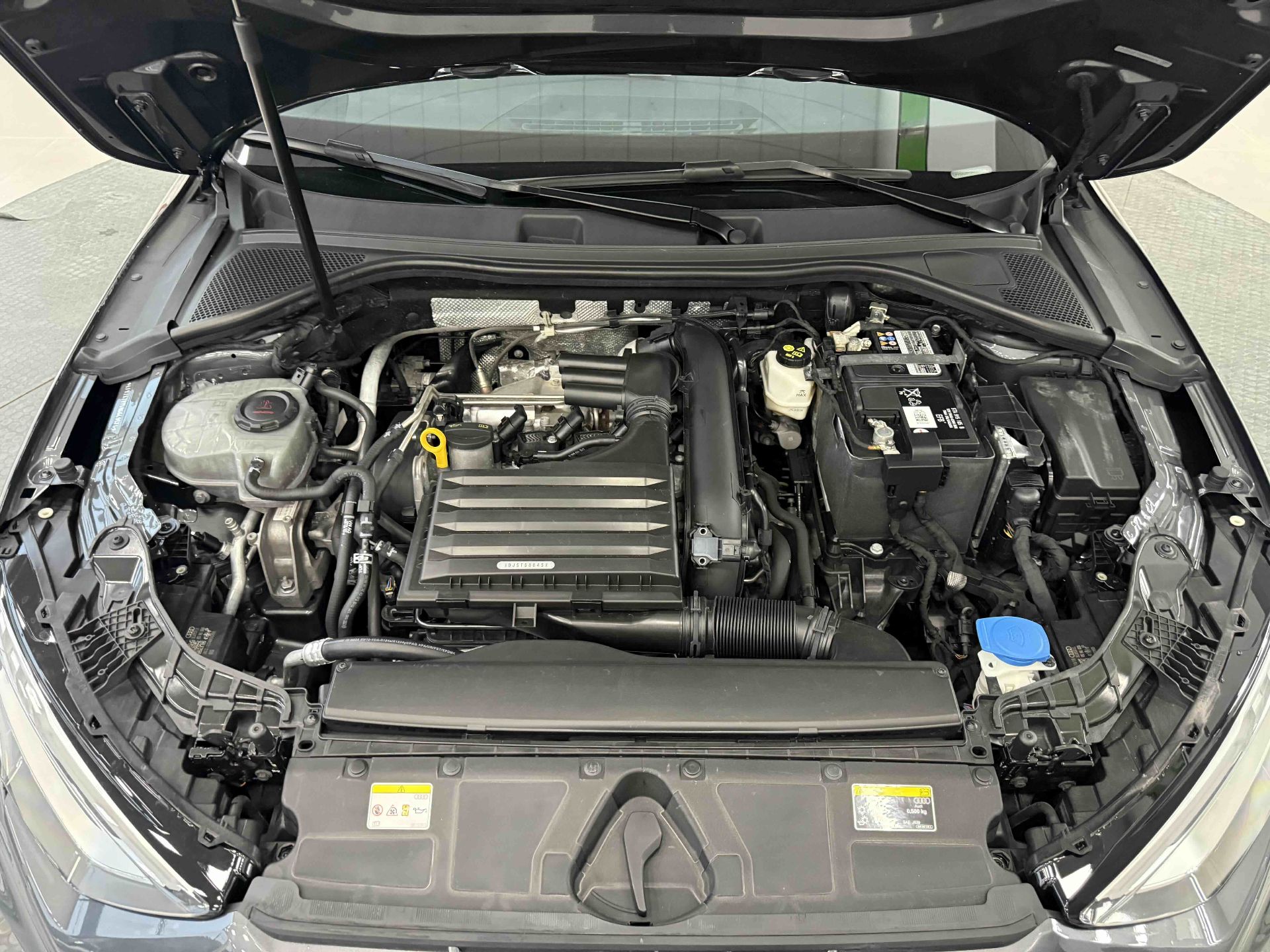 2022 immagine di auto #6