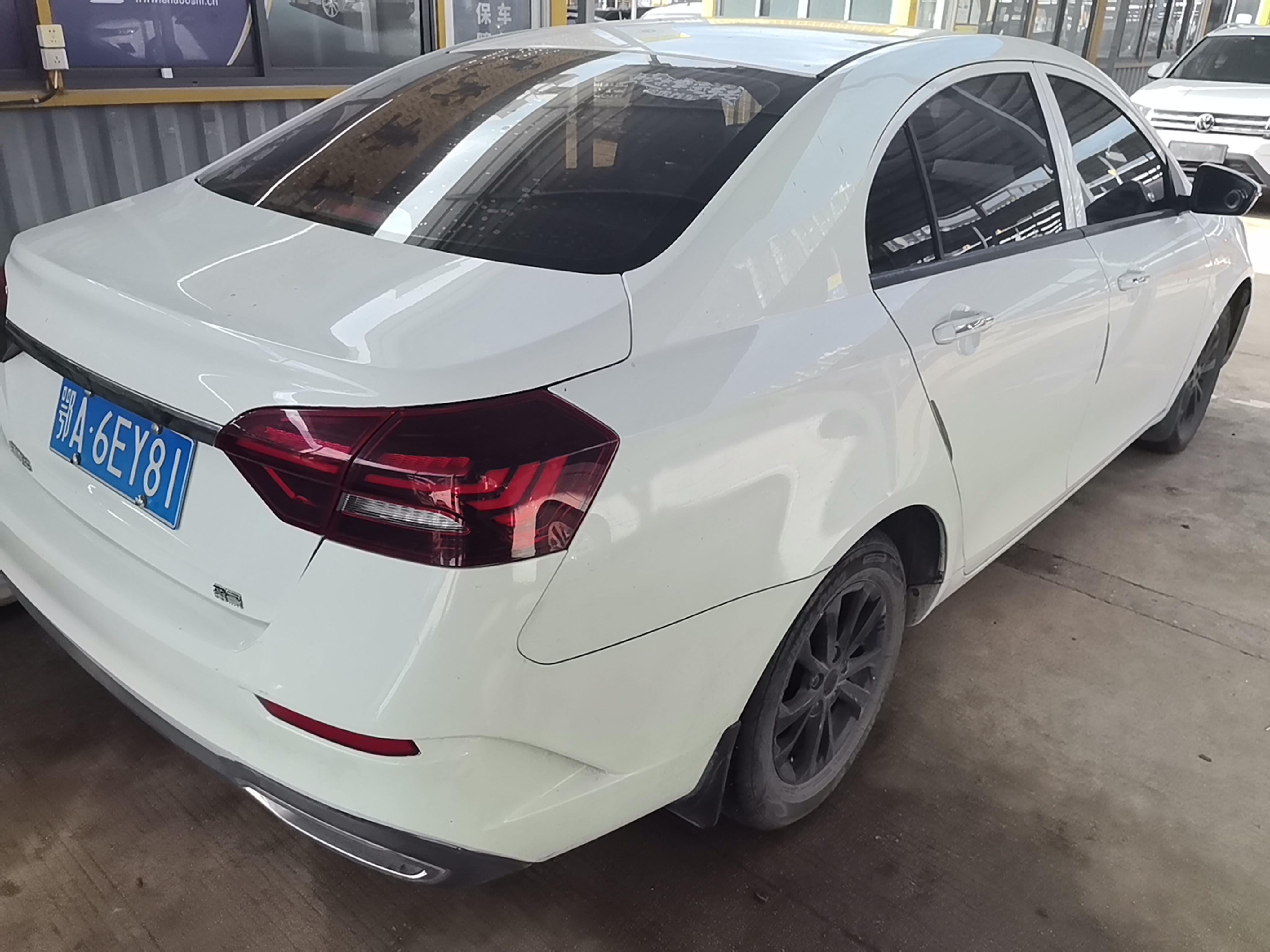 GEELY Emgrand 2022 car image #10