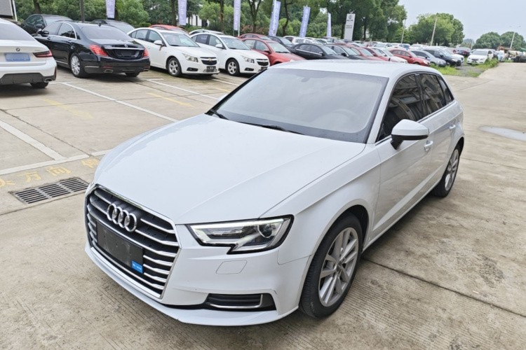 Audi A3 2020 immagine di auto #2
