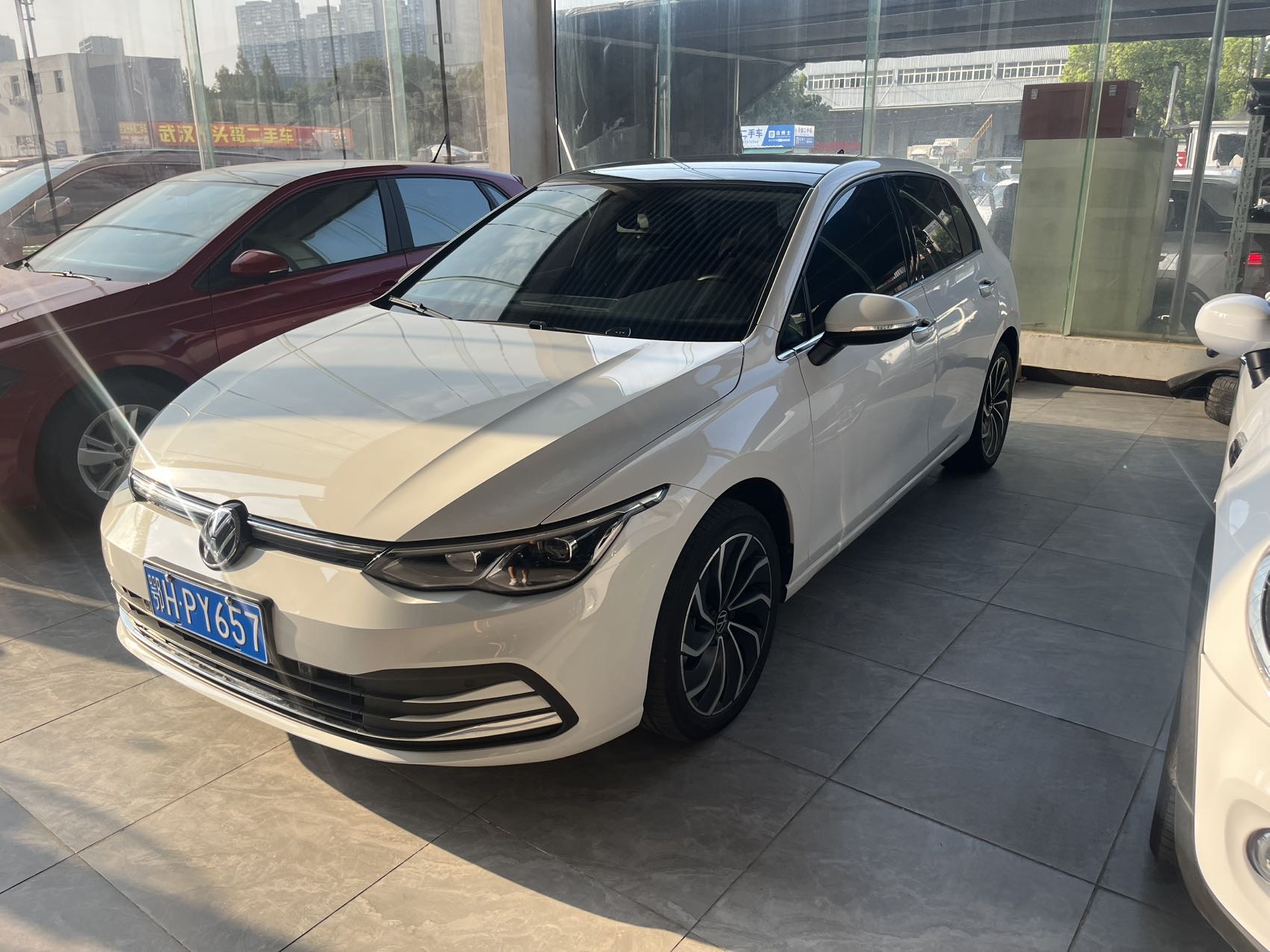 Volkswagen Golf 2022 car image 