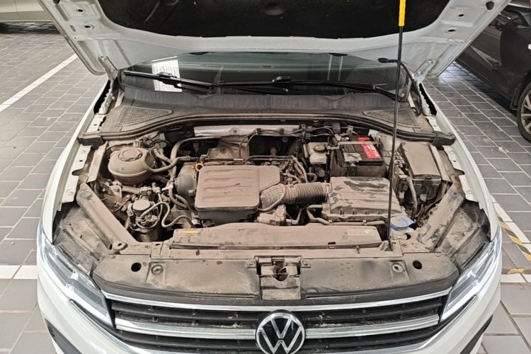 Volkswagen Bora 2021 car image #20
