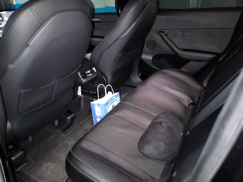 Tesla Model Y 2022 #3 Tesla Model Y 2022 car image #3