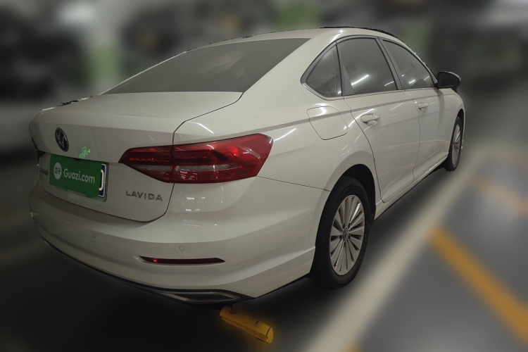 Volkswagen Lavida 2020 car image #5