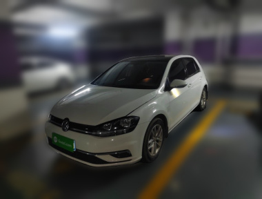 Volkswagen Golf 2019 immagine di auto 