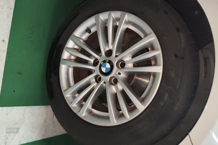 BMW 3 Series 2015 #9 BMW 3 Series 2015 car image #9