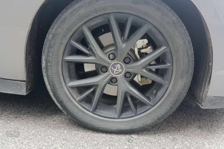 BYD Han 2024 car image #9