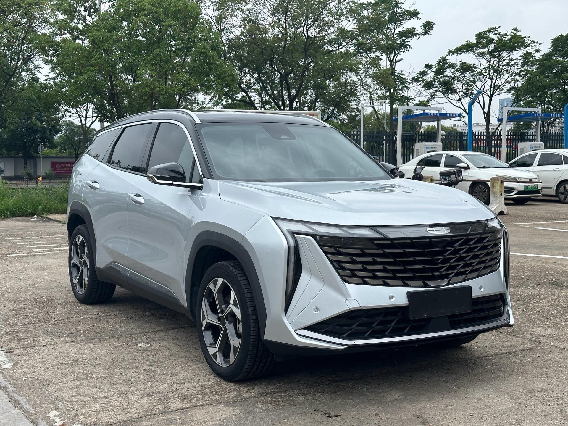 GEELY Boyue L 2023 car image #3