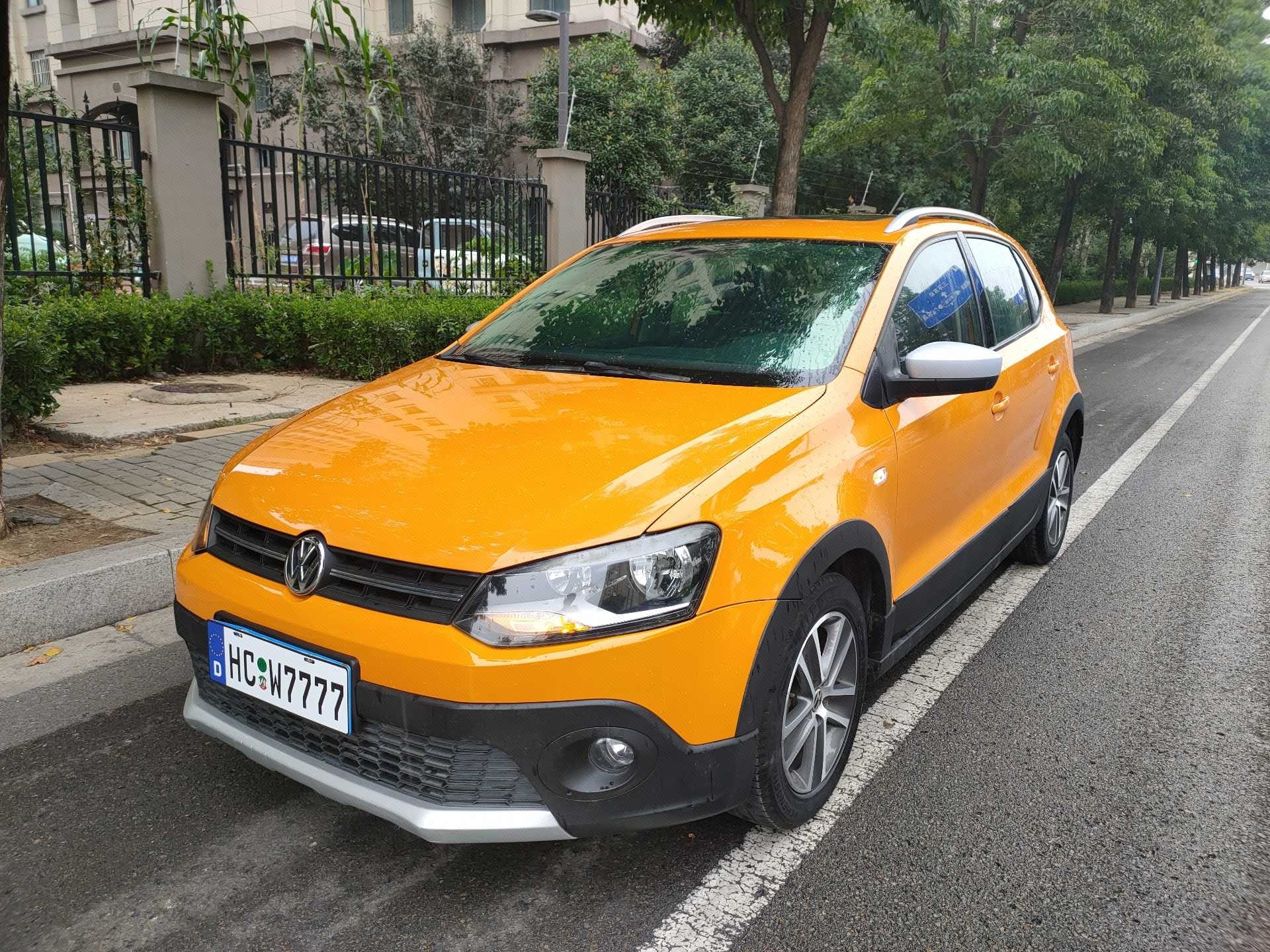 Volkswagen Polo 2012 car image 