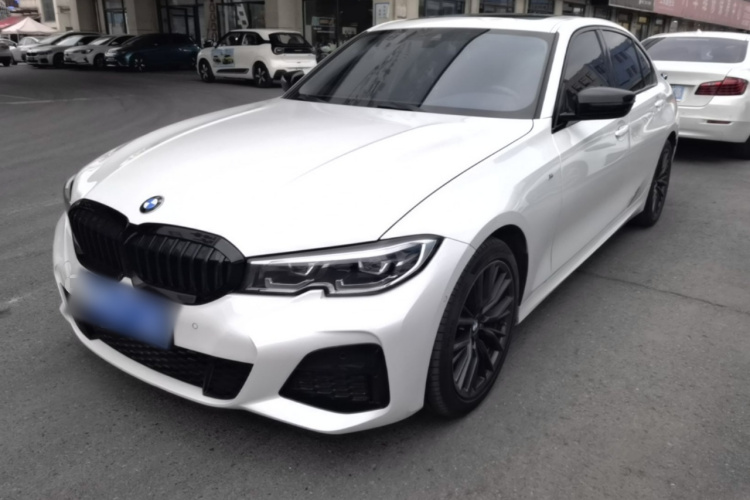 BMW 3 Series 2022 car image #2