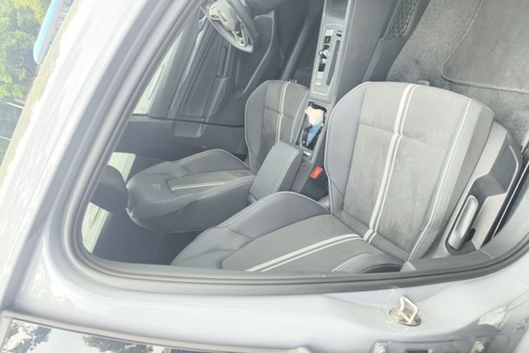Volkswagen Golf 2023 #24 Volkswagen Golf 2023 car image #24