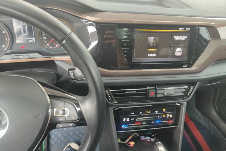 Volkswagen Tharu 2021 car image #13