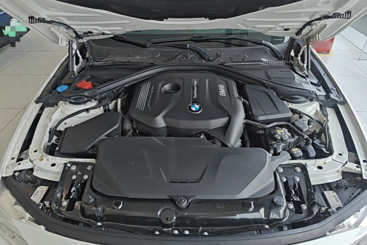 BMW 3 Series 2018 #20 BMW 3 Series 2018 car image #20