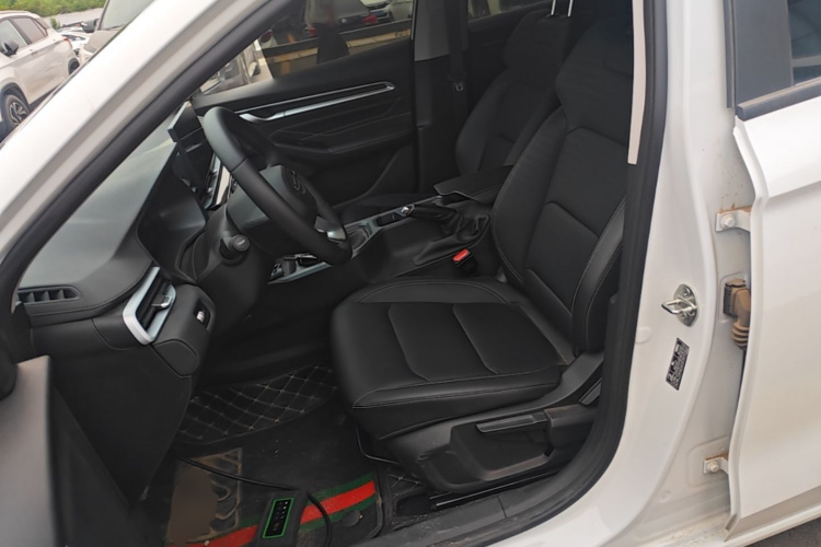 GEELY Emgrand 2024 car image #19