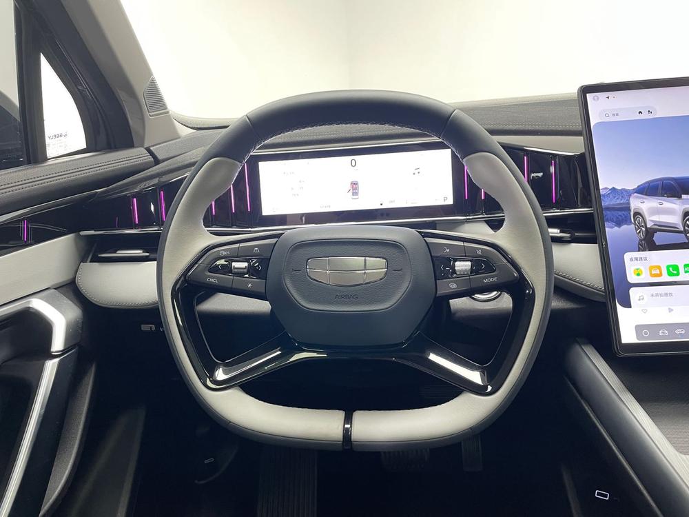 GEELY Boyue L 2024 car image #16