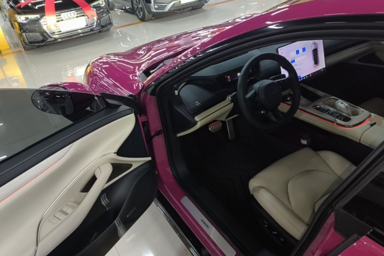MI SU7 2025 car image #16