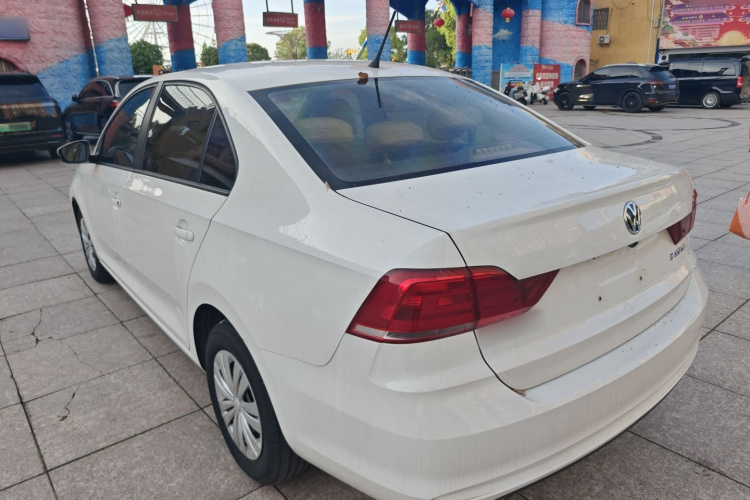 Volkswagen Santana 2019 صورة سيارة #5