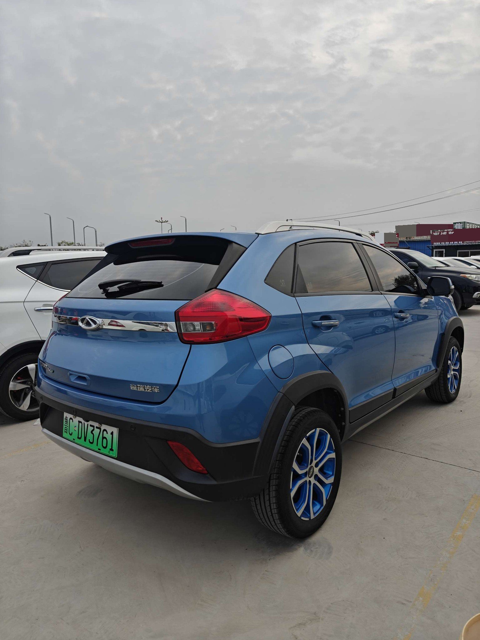 2018 car image #3