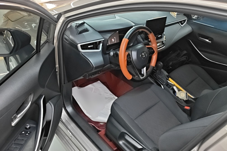 Toyota Corolla 2023 car image #16