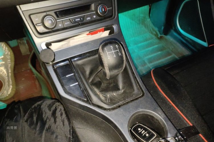 GEELY Emgrand 2019 #16 GEELY Emgrand 2019 car image #16