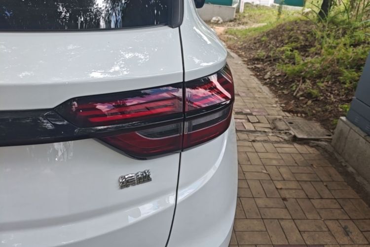 GEELY Coolray 2025 car image #8