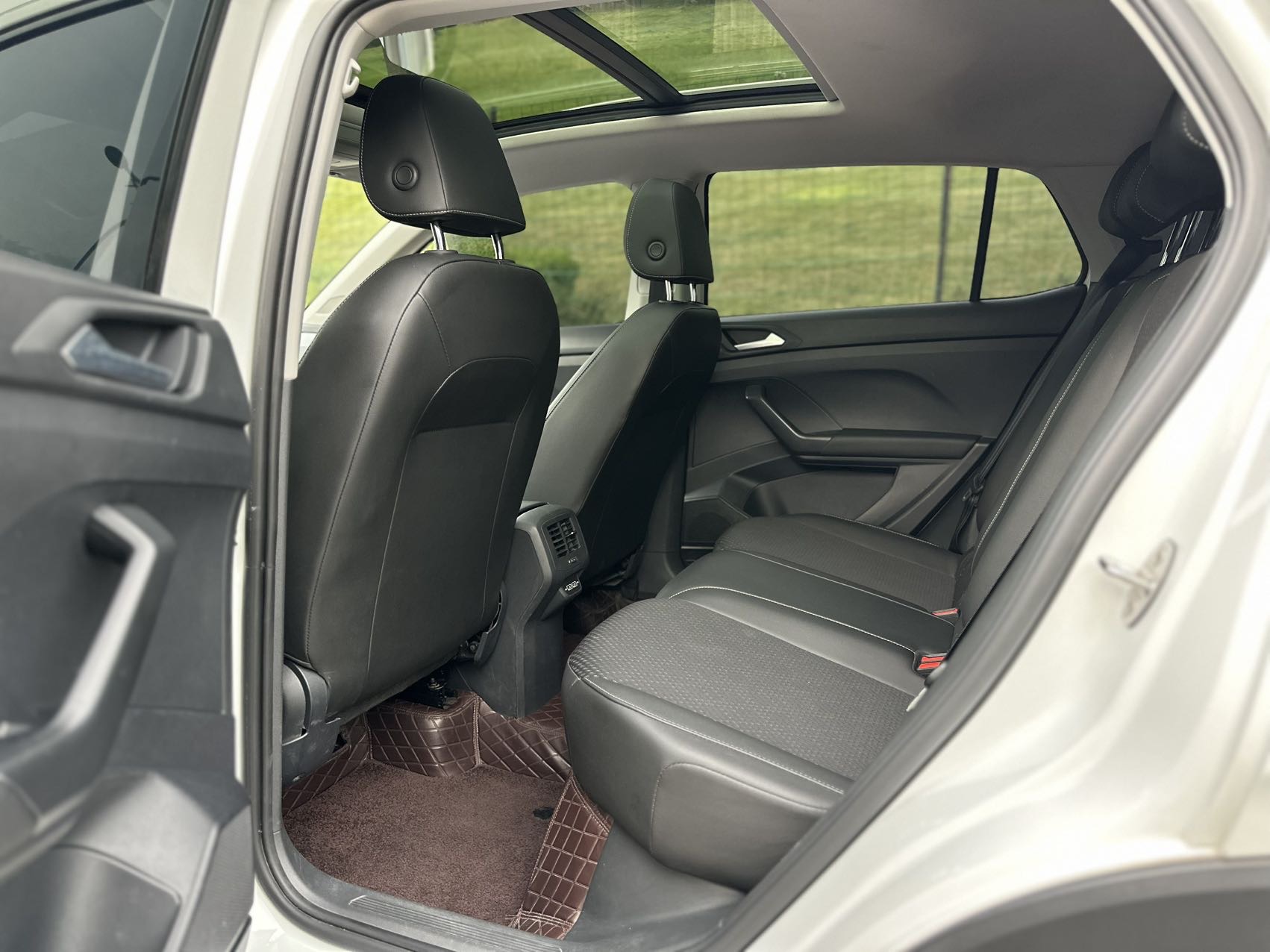 Volkswagen Tacqua 2022 immagine di auto #8