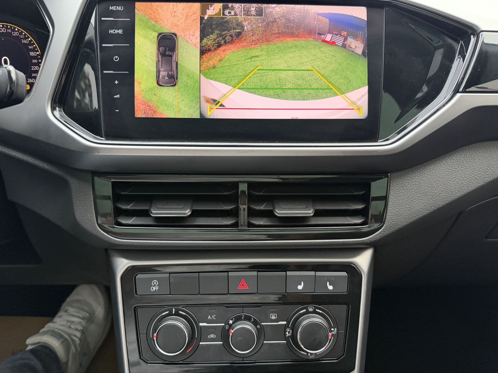 Volkswagen T-Cross 2023 #15 Volkswagen T-Cross 2023 صورة سيارة #15
