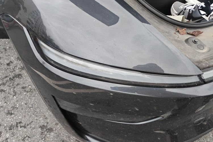 Tesla Model Y 2025 #8 Tesla Model Y 2025 car image #8
