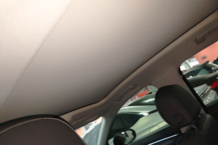 Audi Q3 2021 immagine di auto #18