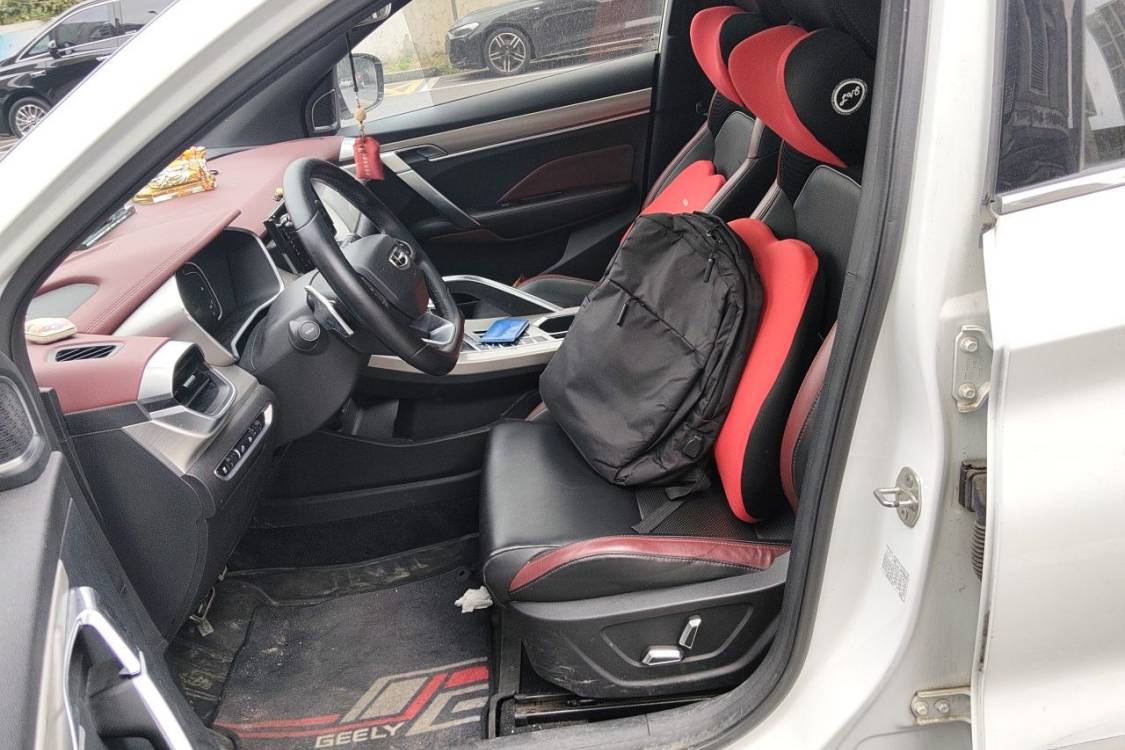 GEELY Coolray 2019 #18 GEELY Coolray 2019 صورة سيارة #18