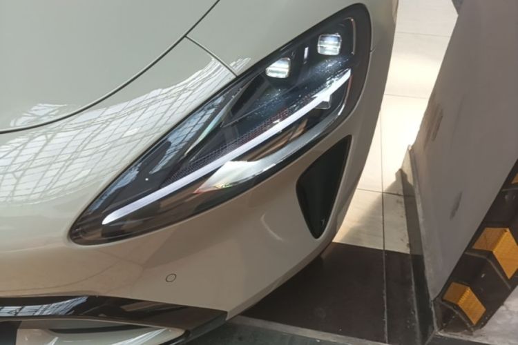 MI SU7 2025 car image #23