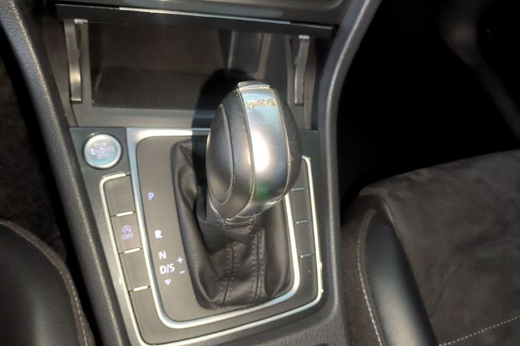 Volkswagen Golf 2018 #14 Volkswagen Golf 2018 car image #14