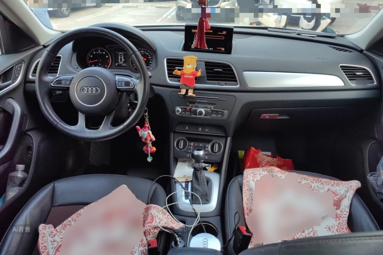 Audi Q3 2017 car image #11