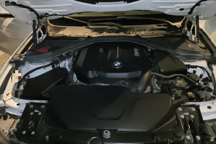 BMW 3 Series 2019 car image #22