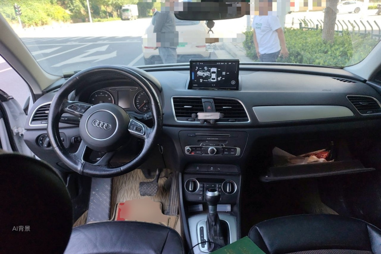 Audi Q3 2018 #11 Audi Q3 2018 car image #11