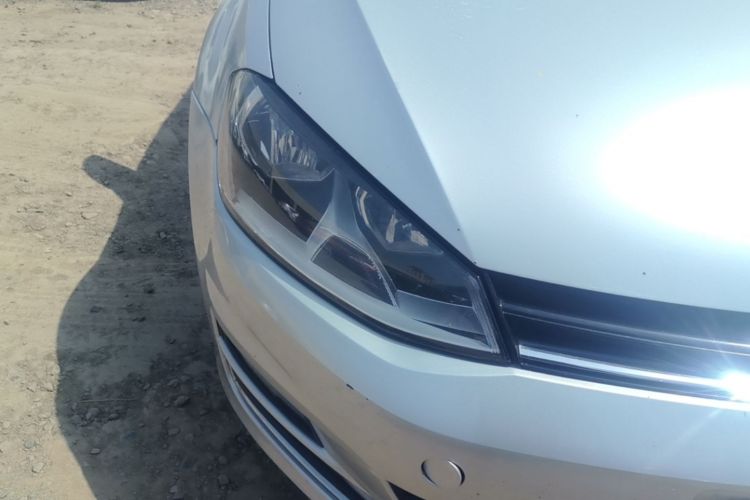 Volkswagen Golf 2015 car image #8
