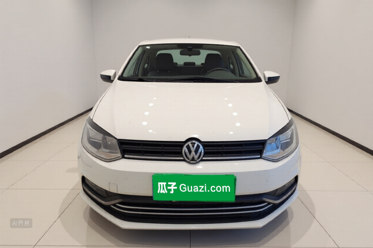 Volkswagen Polo 2015 car image #3