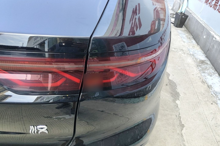 BYD Han 2023 car image #8