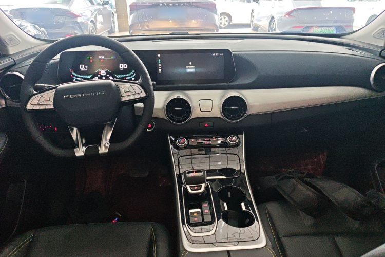 Forthing T5 EVO 2024 immagine di auto #11