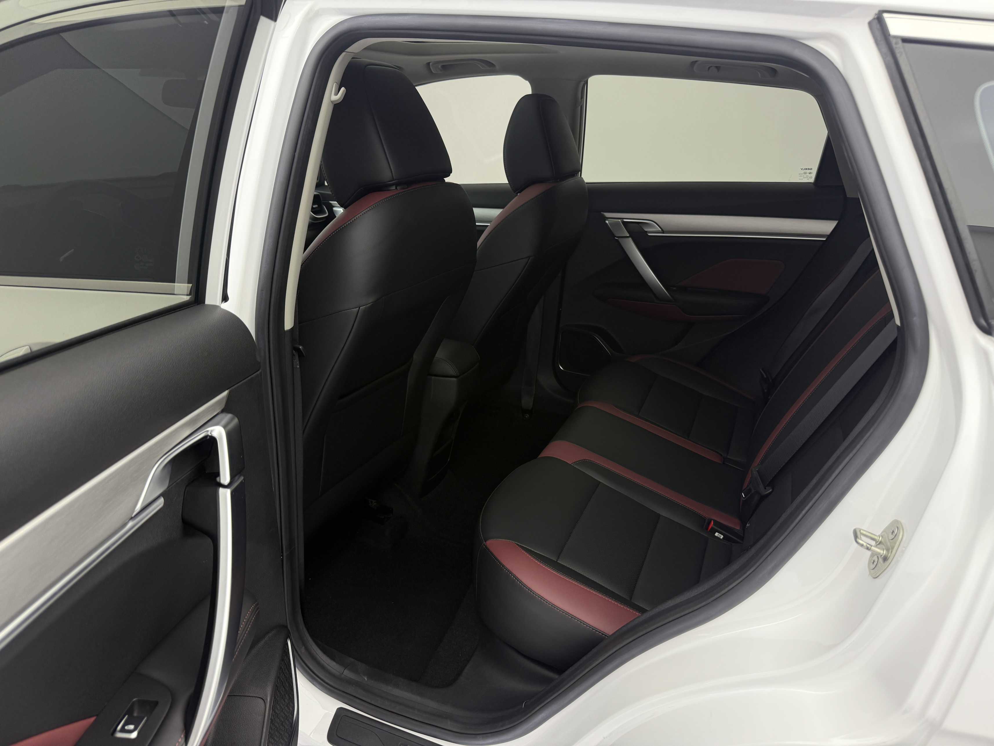 GEELY Coolray 2022 صورة سيارة #8