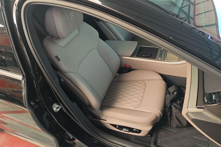BYD Han 2026 صورة سيارة #24